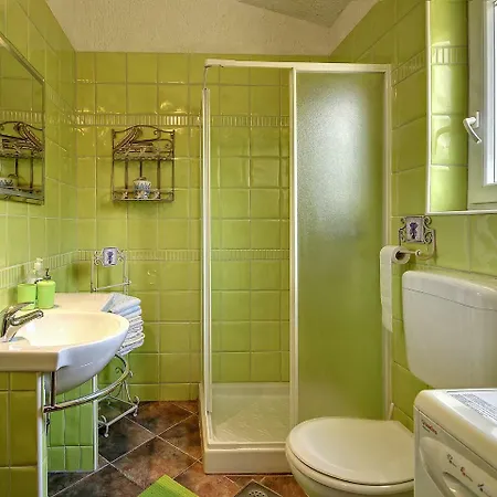 Casa Vallelunga.2 Apartment *